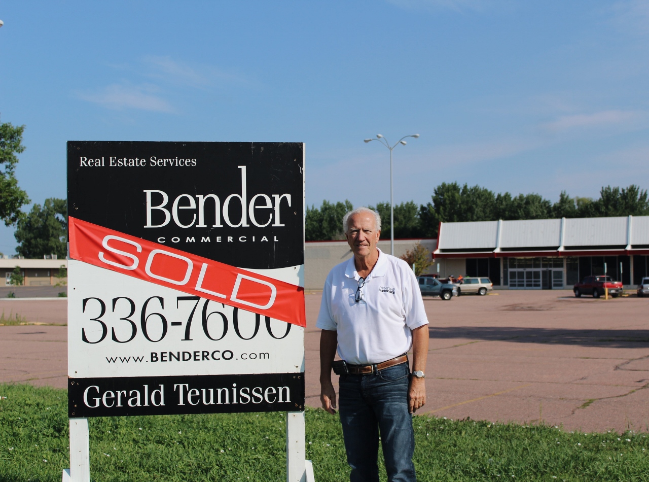 Teunissen with Sold Sign