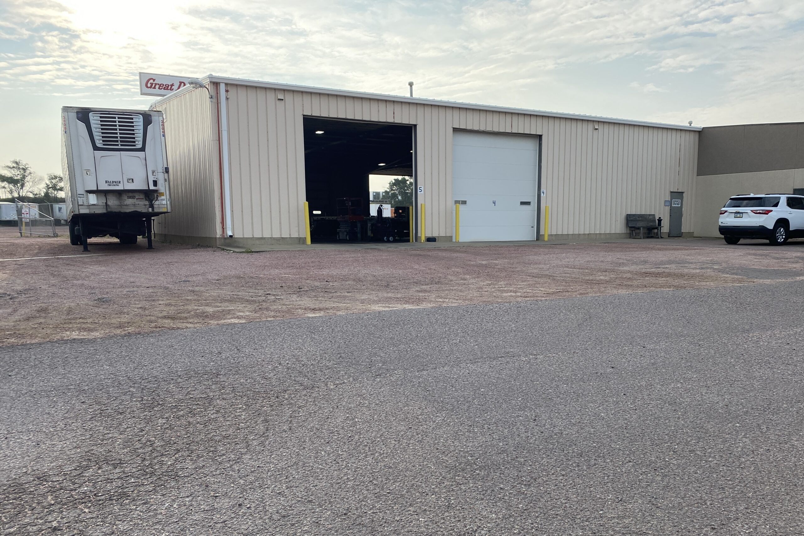 1401 E Benson Rd (2)