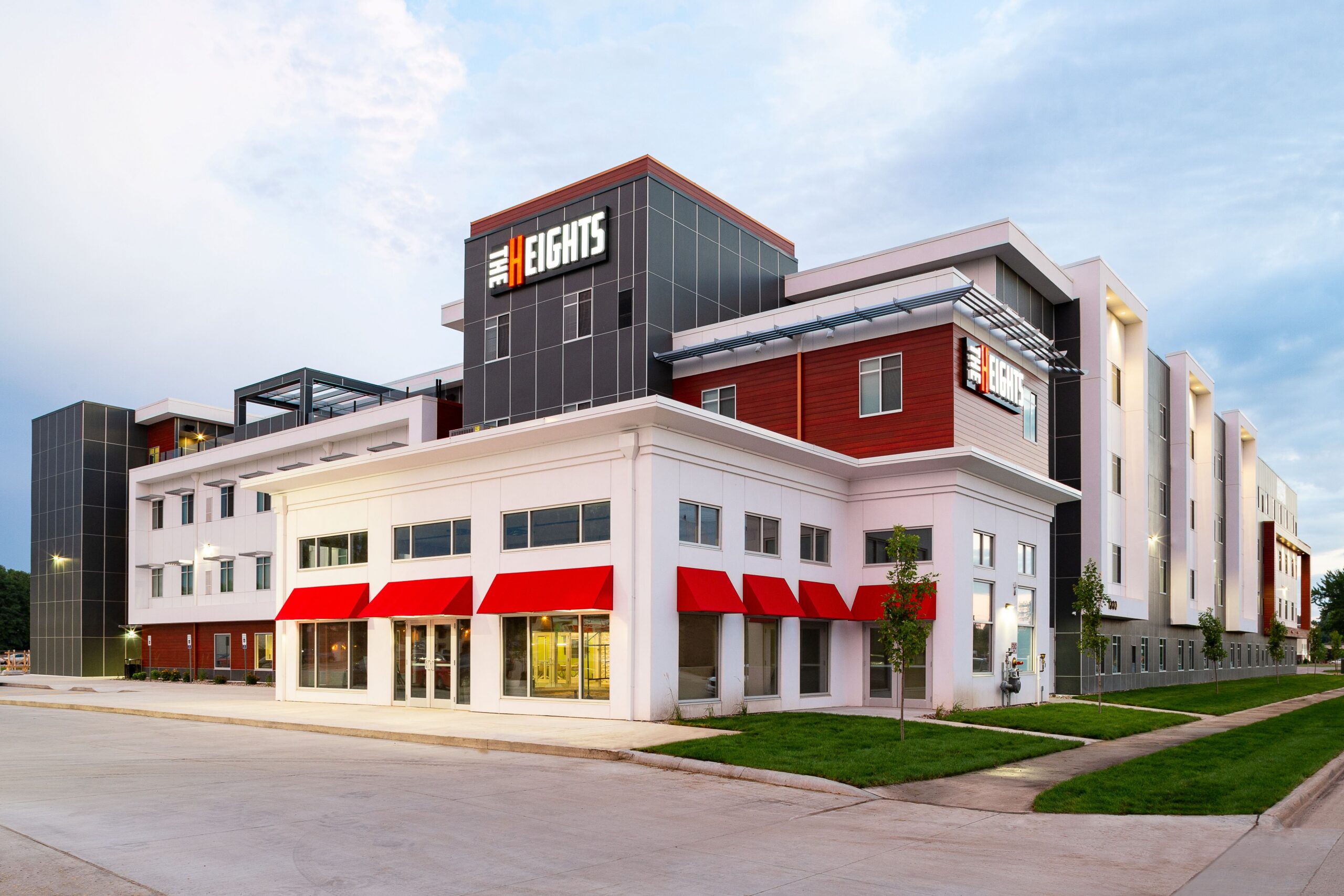 1000 N Dakota St, Vermillion (1)