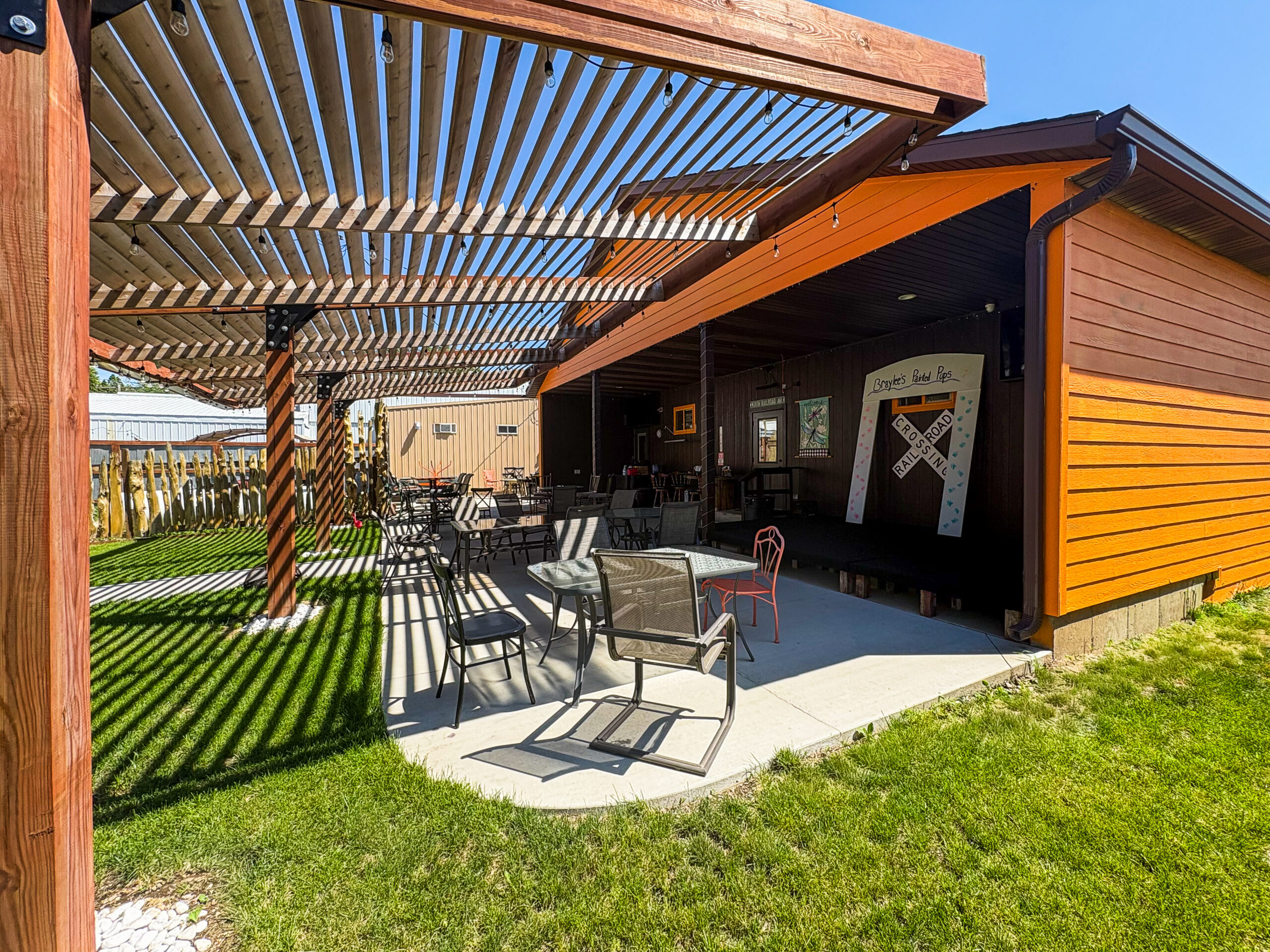 214 Main Ave S, Hills, MN (1)
