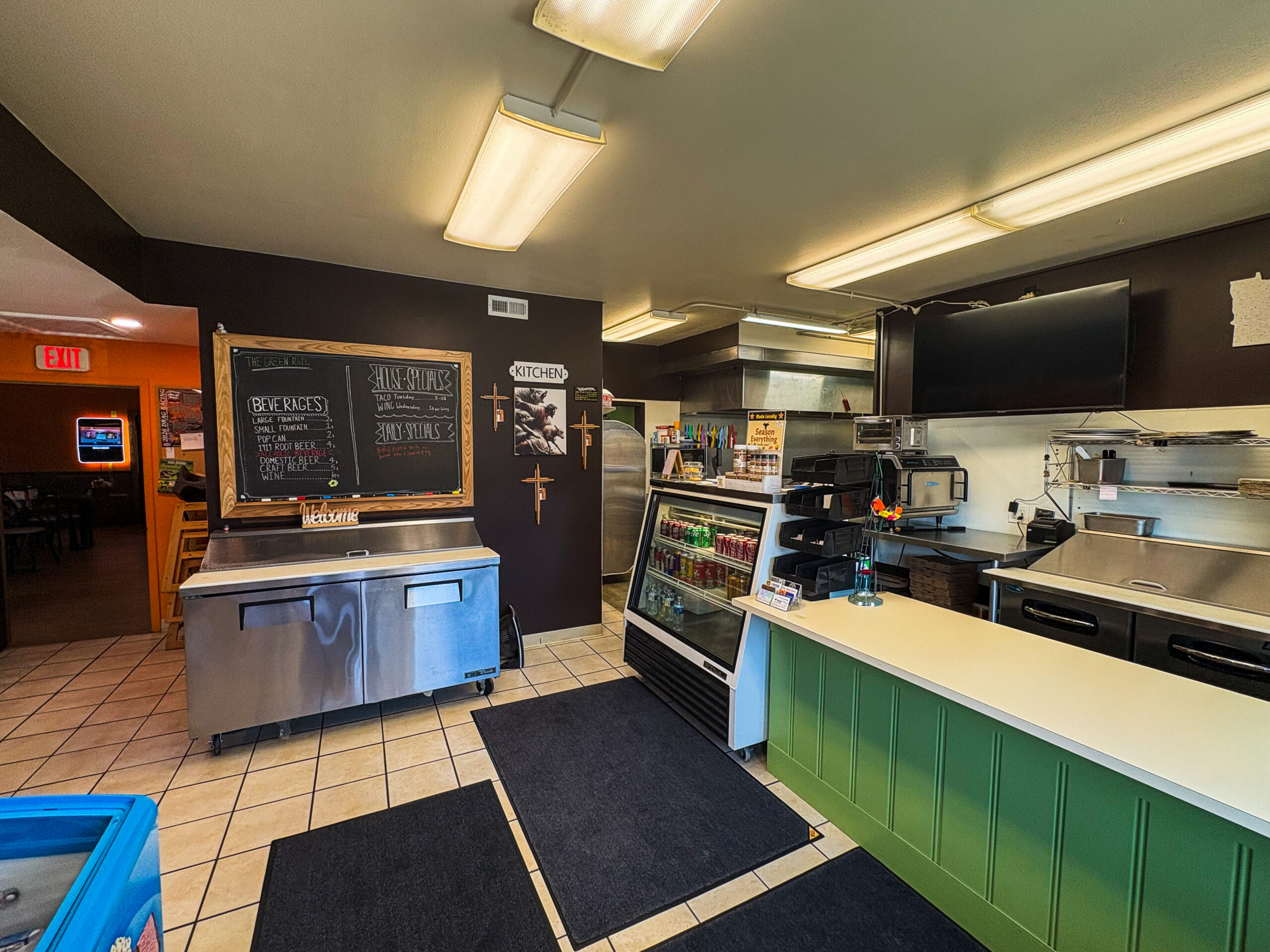 214 Main Ave S, Hills, MN (8)
